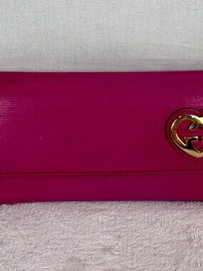 Gucci Lovely Heart Continental Wallet in Hot Pink Leather